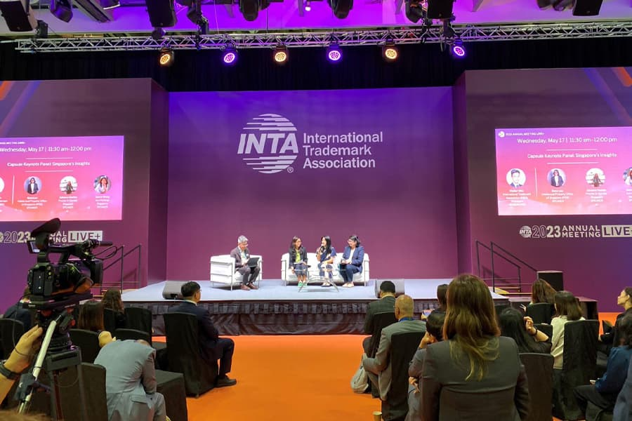 Discussion de panel lors de la réunion annuelle de l’INTA